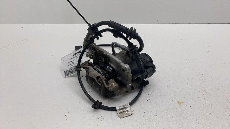 ⭕2017-2024 Chrysler Pacifica Rear Driver Side Left Brake Caliper (Single Piston)