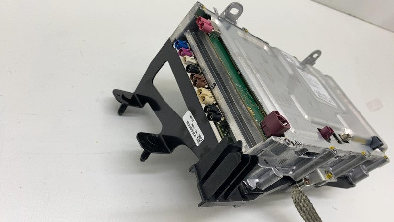 168127100G 2017-2023 Tesla Model 3 MCU Media Control Unit Service Car Computer Module Assy