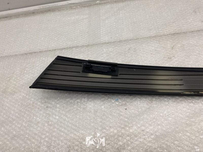 103495600B 2016-2020 Tesla Model S Driver Side Panoramic Roof Applique Trim Molding Left LH