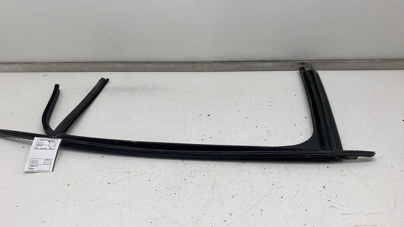 148404100D ⭕ 2016-2024 Tesla Model X Rear Driver Side Door Window Seal Left LH 1484041-00-D
