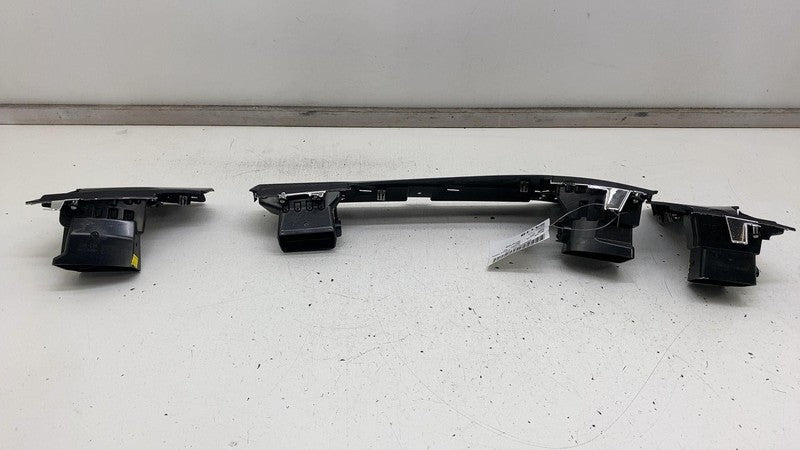 600762800C 12-15 Model S A/C Air Vent Outlet Dashboard Trim Panel 6007628-00-C/6007629-00-C