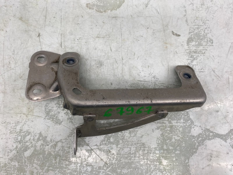 1027569 00 D ⭕ 16-20 Model S Front Subframe Refrigerant System Chiller Bracket 1027569-00-D