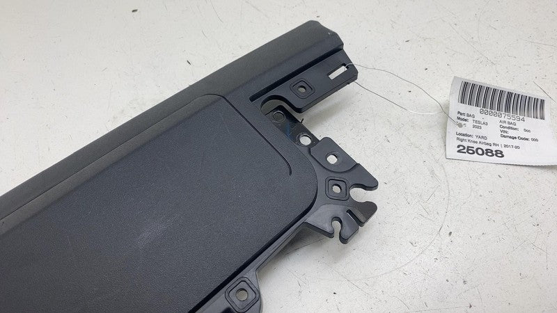 107782600D ⭕ 2017-2023 Tesla Model 3 Right Lower Knee Safety Airbag Module RH 1077826-00-D