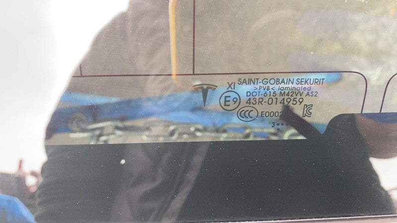 ⭕ 2021-2023 Tesla Model 3 Rear Trunk Panoramic Backlite Roof Glass Bac
