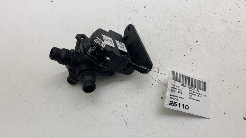 PT00446525D ⭕ 2025 Rivian R1S HVAC Heater Coolant Control Valve w/ Bracket OEM PT00446525-D