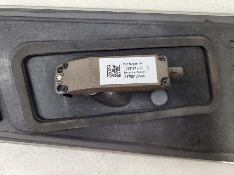 109230700C ⭕ 16-20 Model S Passenger B-Pillar Glass Applique w/ Camera Right 1092307-00-C