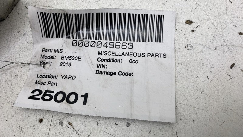 2018-2022 BMW 530e G30 Front Driver Side Bumper Impact Bar Radiator Bracket Left