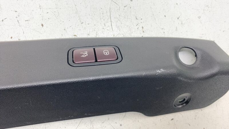 A 212 750 13 93 ⭕ 10-16 Mercedes W212 E400 E350 E550 Sedan Rear Trunk Tailgate Trim A2127501393