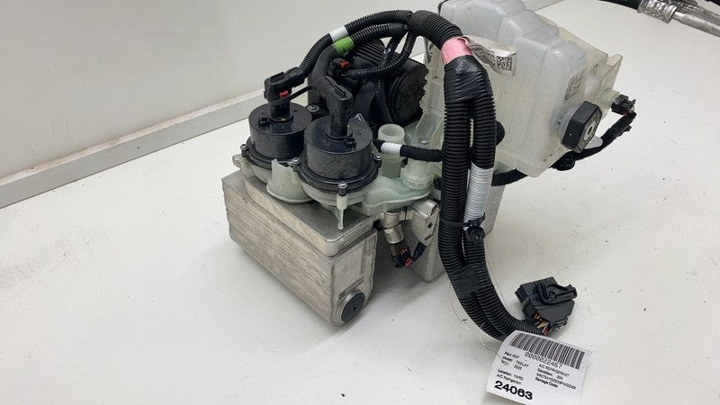 ⭕ 2020-2024 Tesla Model Y Supermanifold Refrigerant Chiller w/ Coolant