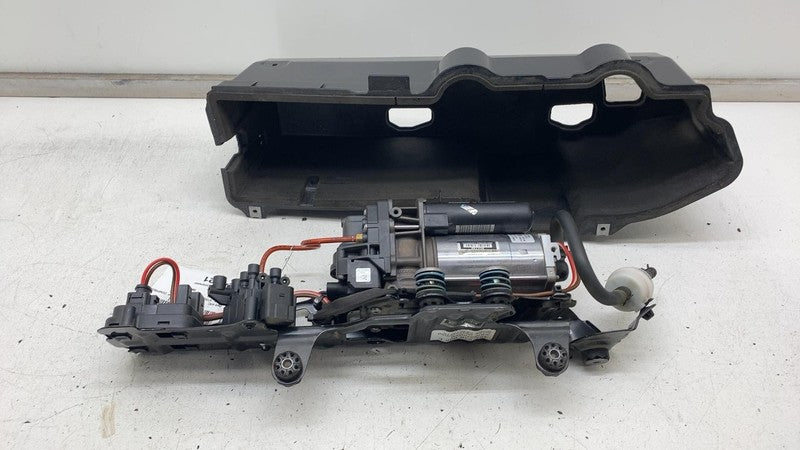 4KE616114D ⭕ 19-23 Audi e-Tron Air Ride Suspension Compressor Pump w/ Insulator 4KE616114D