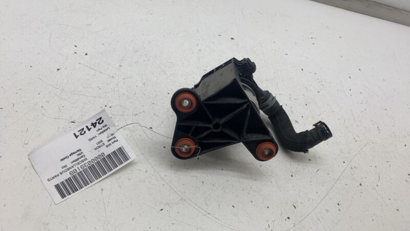 2019-2023 Audi E-Tron Battery Rear Auxiliary Water Pump w/ Bracket and Hose OEM
