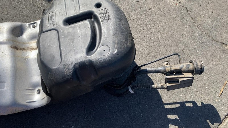 ⭕ 2018-2024 Subaru XV Crosstrek Fuel Gasoline Gas Tank Reservoir Assembly