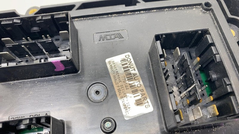 PT00031575E ⭕ 22-24 Rivian R1T R1S Left Dash Fusebox Power Relay Control Module PT00031575-E