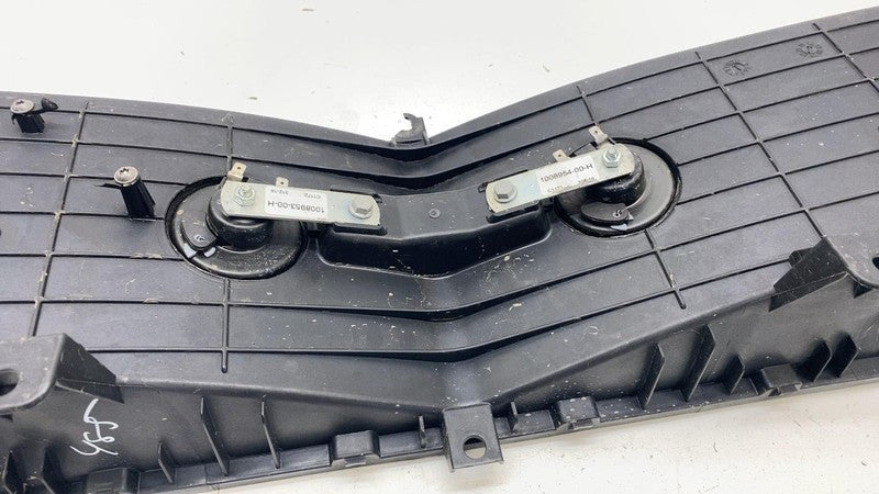 100725800D ⭕12-20 Tesla Model S Radiator Shutter Air Duct Center Intake Grille 1058073-00-B