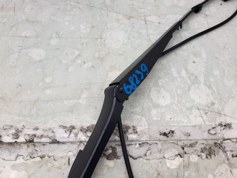 1076729 00 B ⭕ 2017-2022 Tesla Model 3 Front Windshield Wiper Arm & Blade Right 1076729-00-B