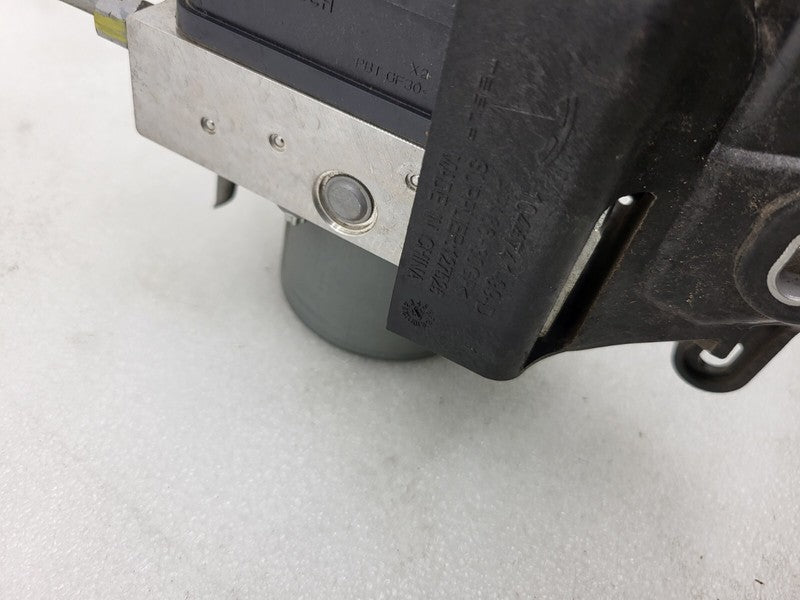1044745 00 B 17-23 Model 3 Anti-Lock Brake System ABS Pump Module Unit + Bracket 1044745-00-B
