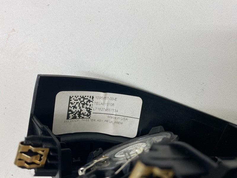 1095657 00 E ⭕17-23 Model 3 Front Driver Side Audio Tweeter & Speaker Cover Left 1095657-00-E