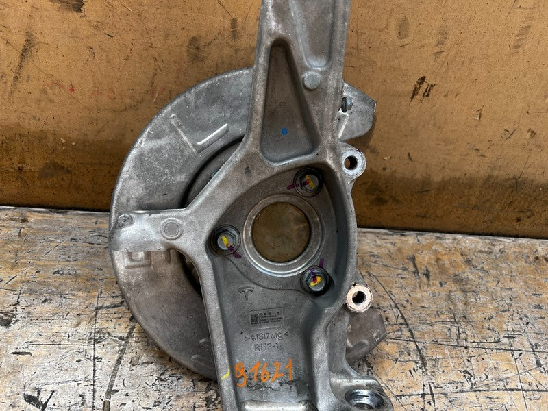 104431600E 17-23 Model 3 Front Right RWD Spindle Knuckle w/ Wheel Hub & Shield 1044316-00-E