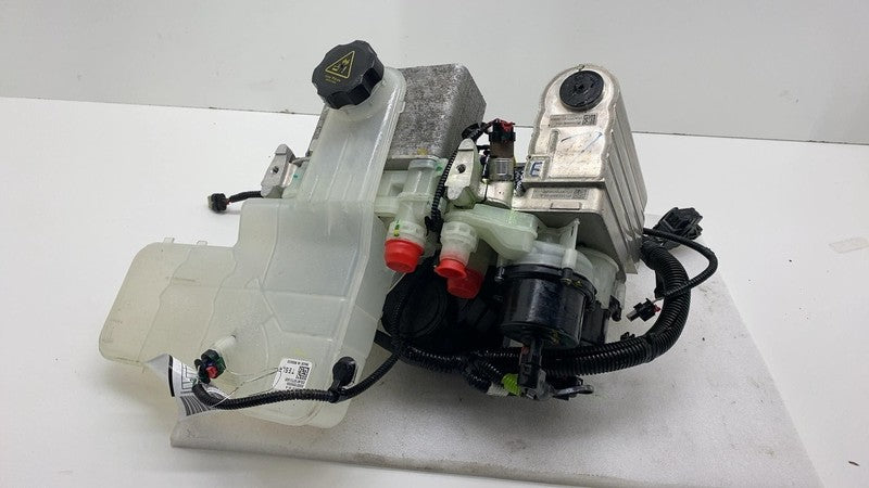 150685900D 2021-2024 Tesla Model S Super Beam Thermal Supermanifold Coolant Pump Reservoir