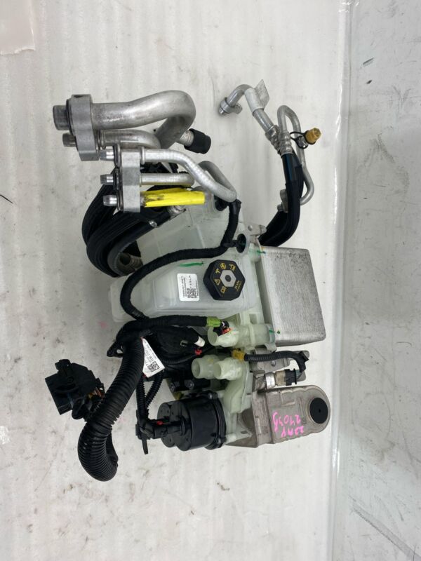 2020-2024 Tesla Model Y Supermanifold Refrigerant Chiller W/ Coolant Reservoir