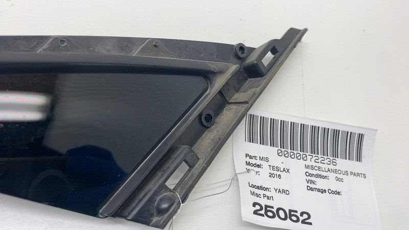 ⭕16-20 Model X Front Right Side Door Quarter Applique Corner Glass Cov