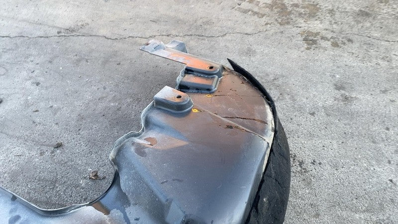 A 166 884 14 22 2016 Mercedes-Benz GLE350 Rear Inner Fender Liner Splash Guard Shield Right RH