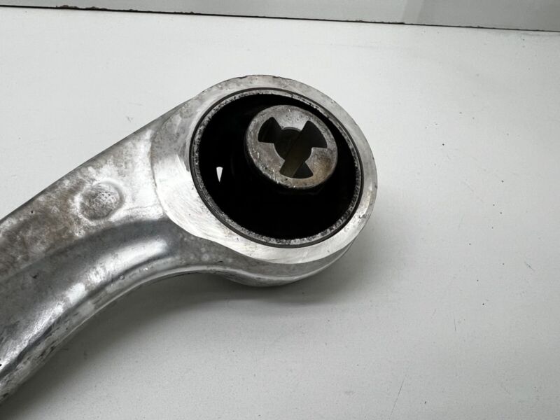 104435600C 2017-2018 Tesla Model 3 Front Right Lower Suspension Control Arm Compliance Link