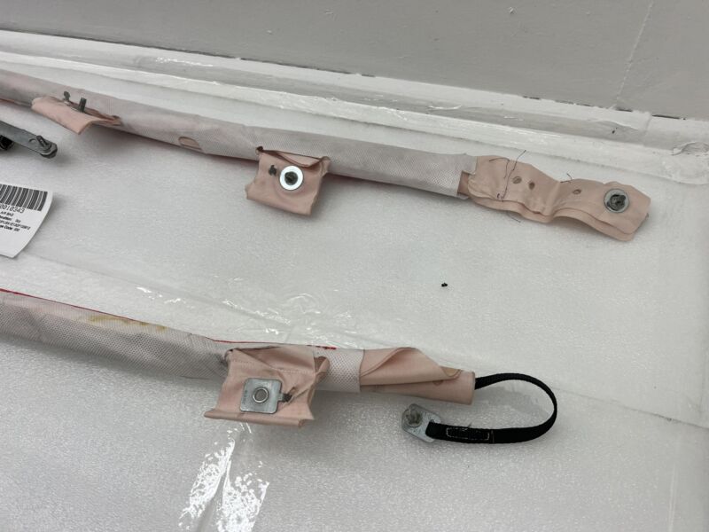 100526200D 2012-2020 Tesla Model S Passenger Side Roof Curtain Safety Airbag Right Assembly