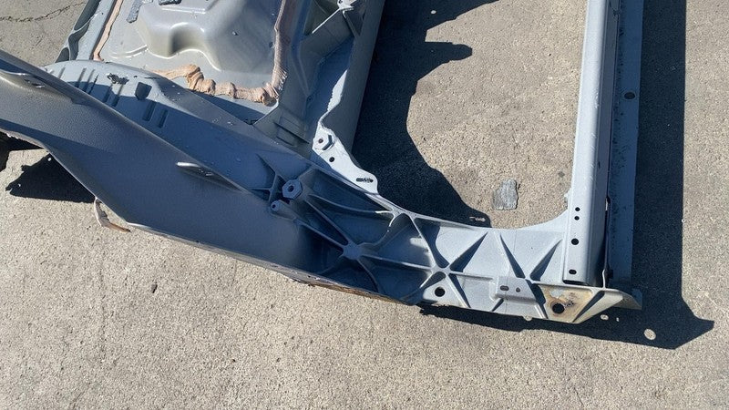 ⭕ 20-23 Tesla Model Y Rear Underbody Cast Rub Structural Assy (One-Pie