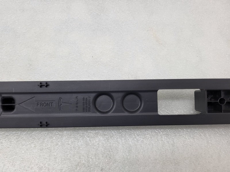 1551406 00 A ⭕ 21-24 Model S Front Seat 1st Row Riser Over Molding Round Spacers 1551406-00-A