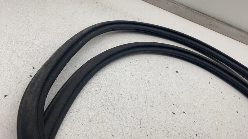 4KE833721 ⭕ 2019-2023 Audi e-Tron Rear Right Door Body Weatherstrip Rubber Seal 4KE833721