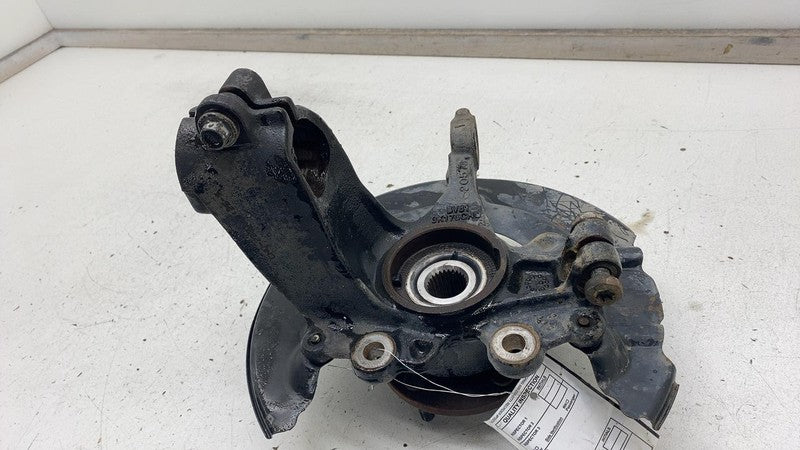 BV61 3K170 CND 2013-2018 Ford C-Max Front Passenger Spindle Knuckle w/ Dust Shield & Hub Right