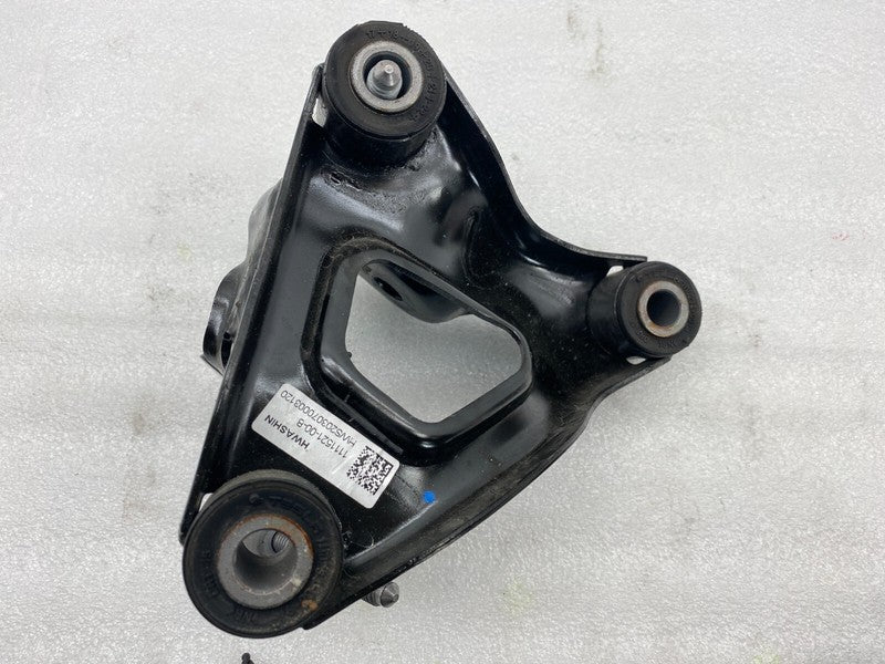 111023300C ⭕ 2017-2023 Tesla Model 3 M3 Front Left Side Drive Unit Motor Mount 1110233-00-C