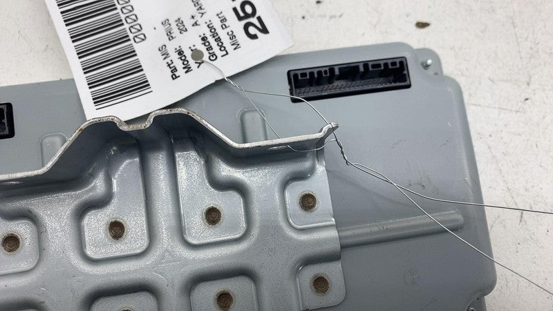 ⭕23-25 Toyota Prius Drive Motor Battery Pack Computer Control Module 8