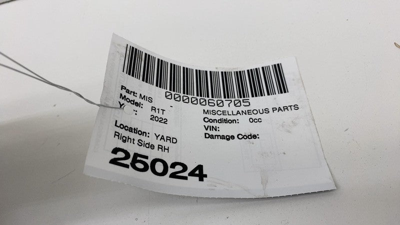 PT00015371D ⭕ 22-24 Rivian R1T Front Right Trunk Frunk Closeout Trim Cover Panel PT00000300F