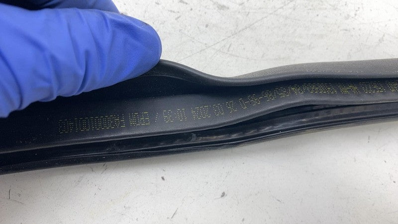 191098500C ⭕ 24-25 Tesla Model 3 Rear Side Left Door Primary Weatherstrip Seal 1910985-00-C