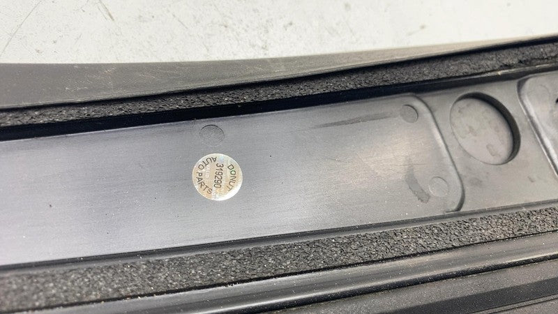 103236400C ⭕ 2016-2020 Tesla Model X Right B-Pillar Applique Glass w/ Seal RH 1032364-00-C