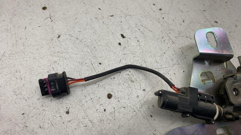 ⭕ 2022 Rivian EDV-700 Van Driver Side Door Latch Assembly Left PT00052