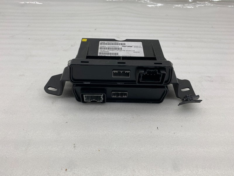 100751100A ⭕ 12-20 Model S Park Brake Controller+Power Liftgate Control Module 1007511-00-A