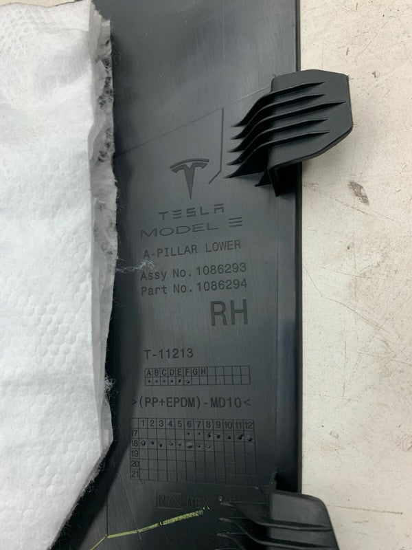 1086293-00-F ⭕ 17-22 Model 3 Passenger Side Lower A-Pillar Sill Trim Panel Right 1086293-00-F