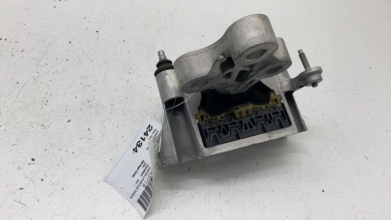 68224742 ⭕ 2017-2024 Chrysler Pacifica Automatic Transmission Mount Assembly 68224742AD