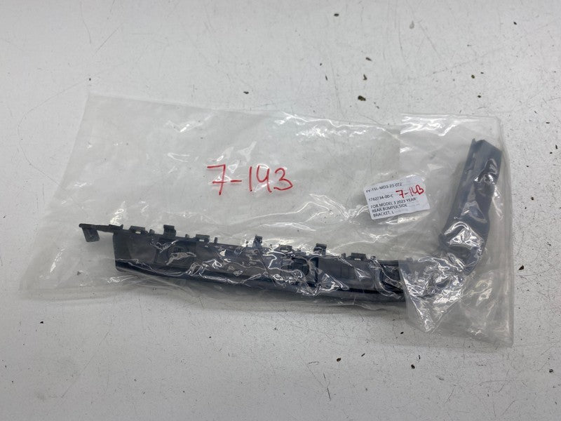 1762734 00 C ⭕ 24-26 Tesla Model 3 Rear Driver Side Wing Support Bracket Left LH 1762734-00-C