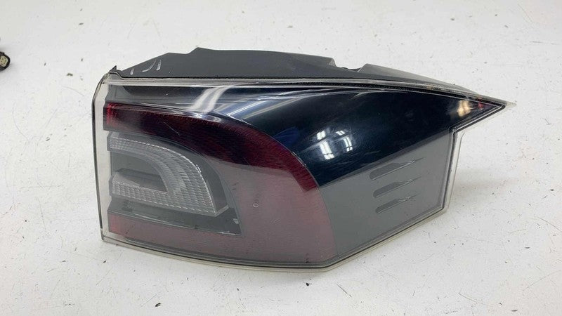 ⭕ 2012-2022 Tesla Model S Rear Right Taillight LED Outer Tail Lamp 600