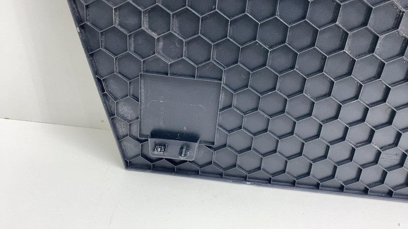189840400C 2024 2025 Tesla Cybertruck Front Trunk Frunk Access Trim Panel Cover Assembly