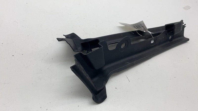 ⭕ 22-24 Rivian R1T Front Left & Right Trough Finisher Trim PT00449332/
