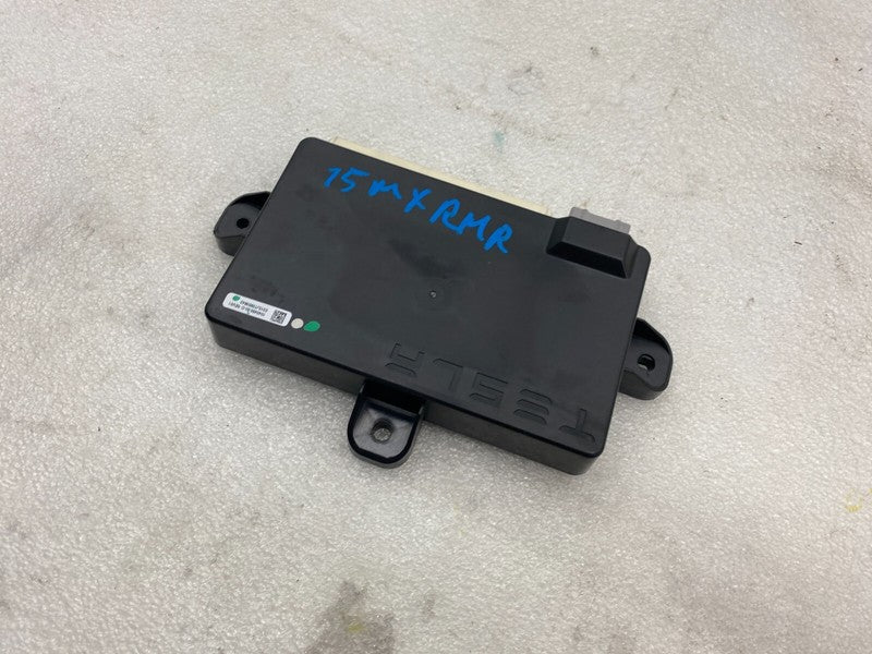 104549000D ⭕ 2016-2020 Tesla Model X Rear Door Control Module Unit TSTD Right 1045490-00-D