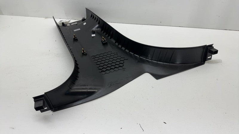 PT00001372 ⭕ 22-24 Rivian R1T Passenger B-Pillar Lower Trim Cover Panel Right RH PT00001372