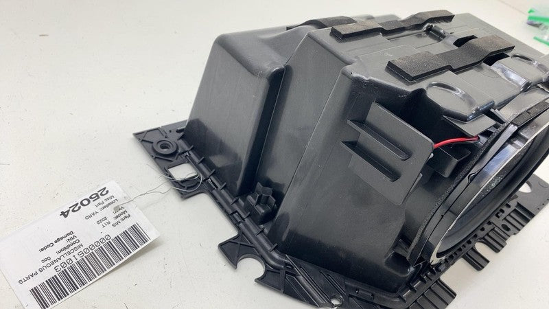 PT00029913F ⭕2022-2024 Rivian R1T Meridian Underseat Subwoofer Speaker Assembly PT00029913-F