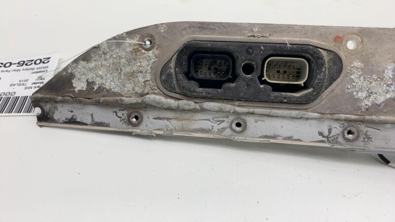 104811300A 2012-2015 Tesla Model S High Voltage Battery Rapid Mate Ancillary Plate Module