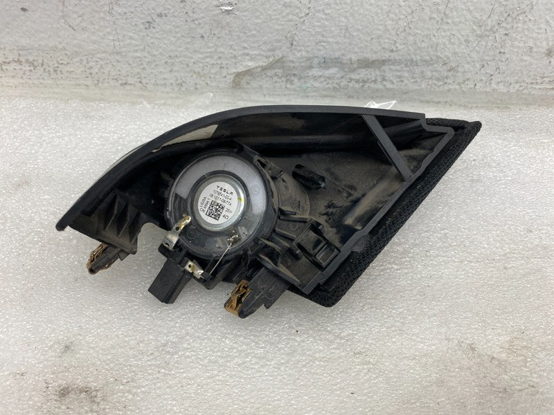 107974100A ⭕17-23 Model 3 Front Driver Side Audio Tweeter & Speaker Cover Left 1079741-00-A